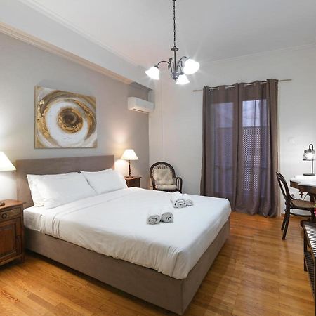 Spacious City Center Apartment เอเธนส์ ภายนอก รูปภาพ