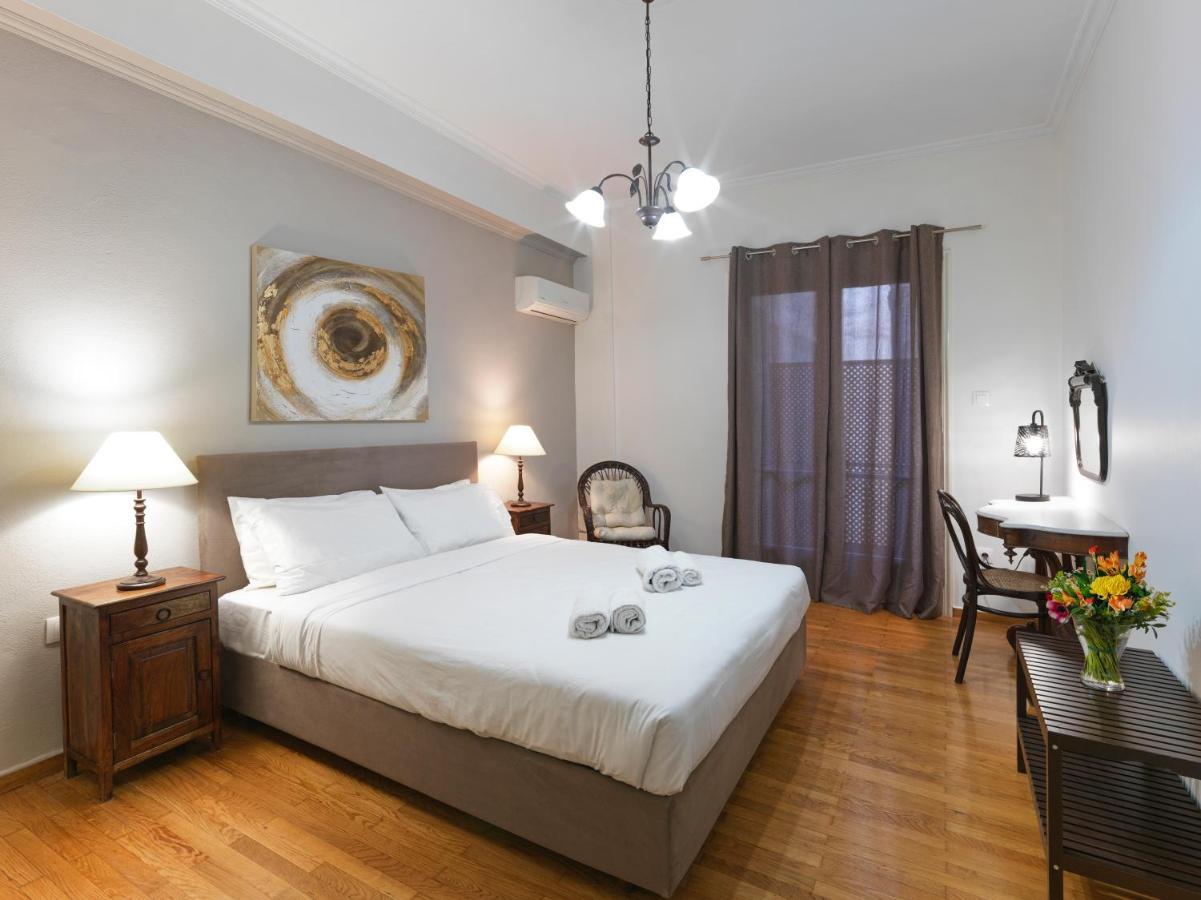 Spacious City Center Apartment เอเธนส์ ภายนอก รูปภาพ
