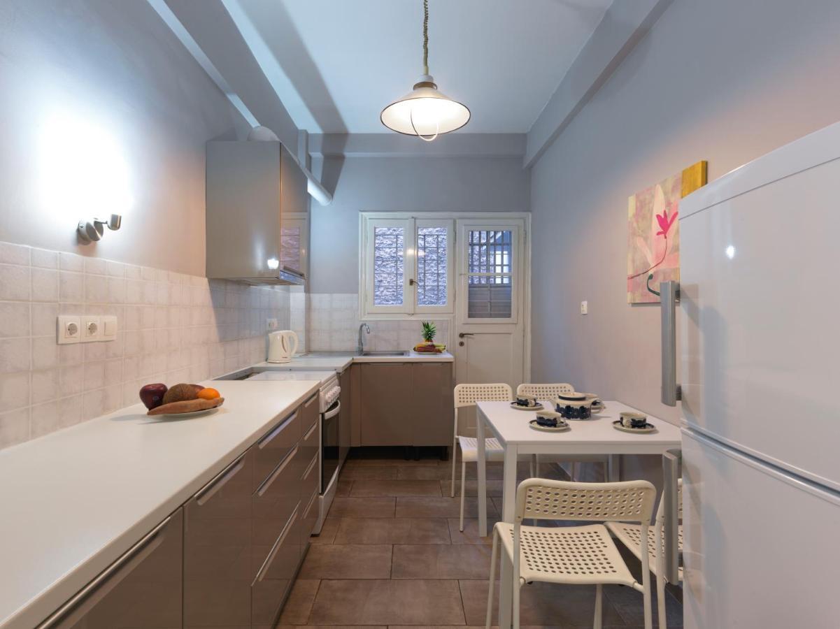 Spacious City Center Apartment เอเธนส์ ภายนอก รูปภาพ