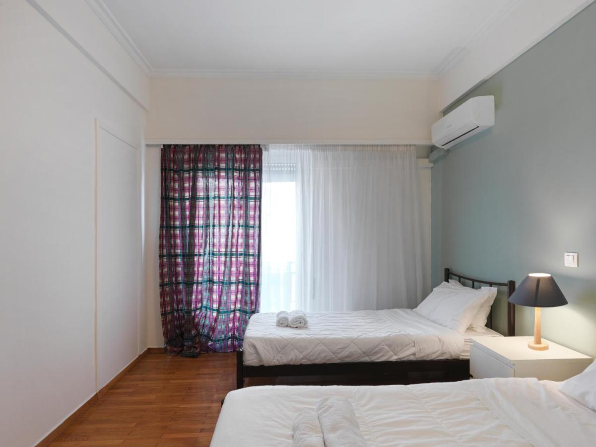 Spacious City Center Apartment เอเธนส์ ภายนอก รูปภาพ