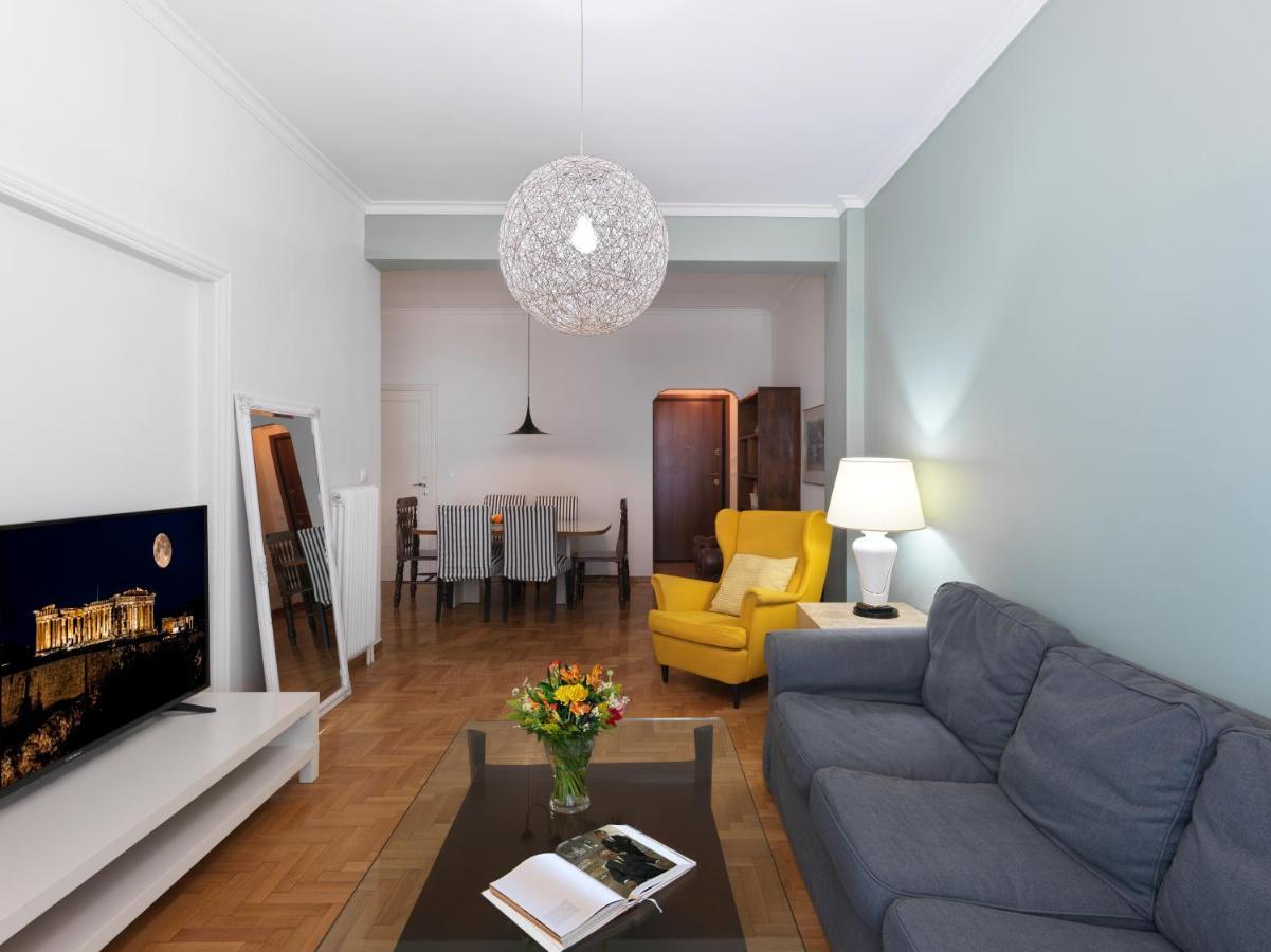 Spacious City Center Apartment เอเธนส์ ภายนอก รูปภาพ