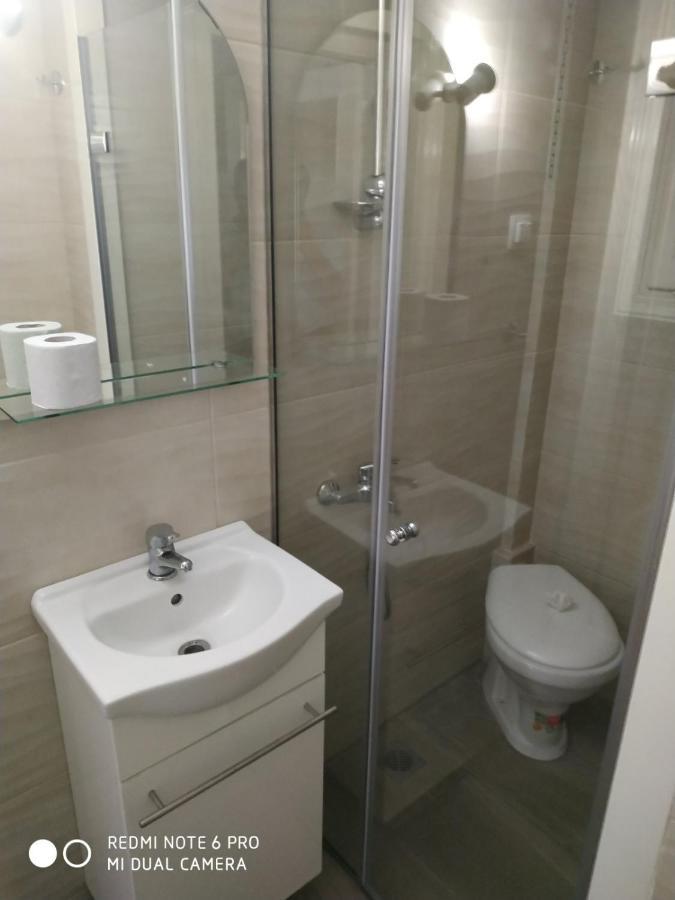 Spacious City Center Apartment เอเธนส์ ภายนอก รูปภาพ